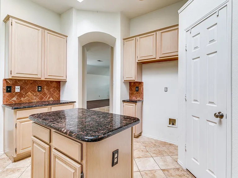 104 Dorsett Dr — Photo 11