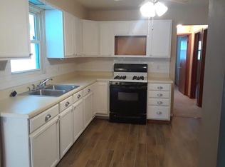 79 Henry St, Bedford, OH 44146