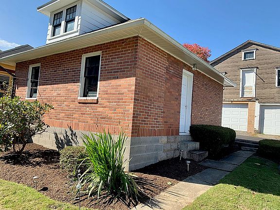 Side of garage 