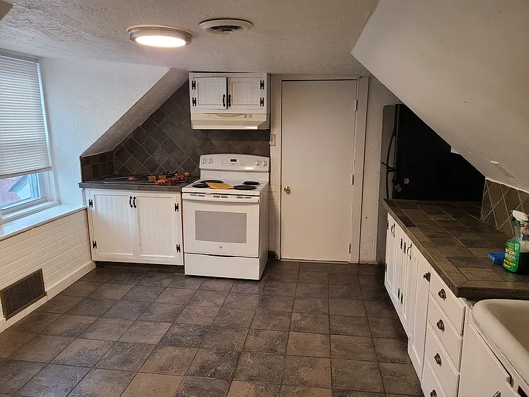 12 Spofford St #B — Photo 6