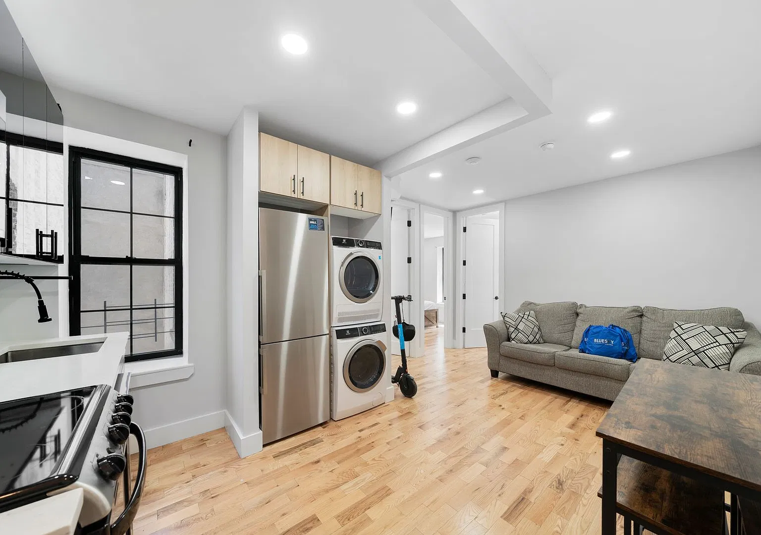 558 E191 BH LLC — Photo 2