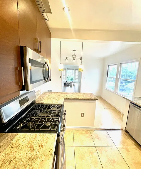 2136 7th Ave — Photo 21