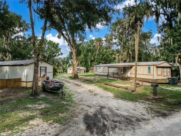 9035 Temple Dr, Lake Wales, FL 33898