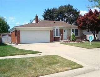 1st image of 32755 Firwood Dr