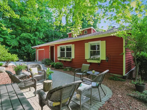 1712 S Flatrock River Rd, Rushville, IN 46173