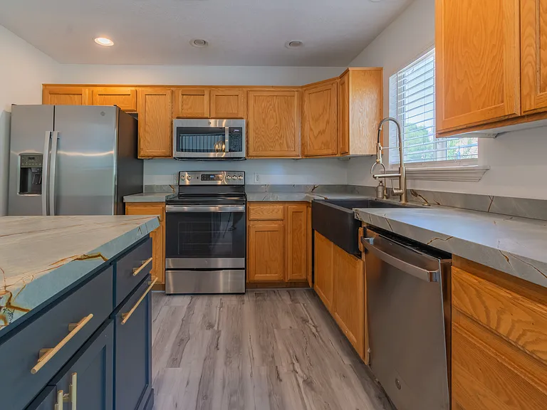 2510 S 450 West Cir — Photo 19