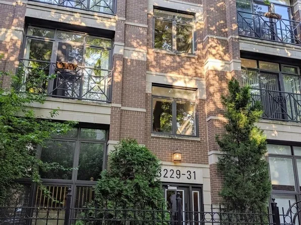 3231 N Clifton Ave #1N, Chicago, IL 60657