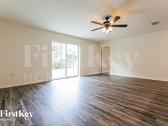 3rd image of 2275 Tamarind St