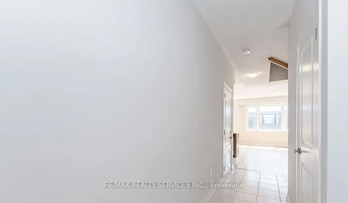 3 bed, $2,750 — Photo 3