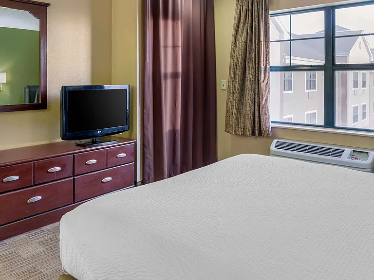 Studio Suite - 1 Queen Bed