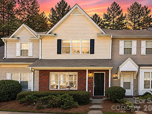 6720 Cypress Tree Ln, Charlotte, NC 28215
