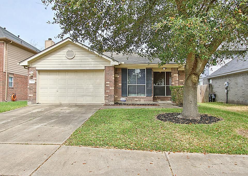 1st image of 3706 Red Fir Dr