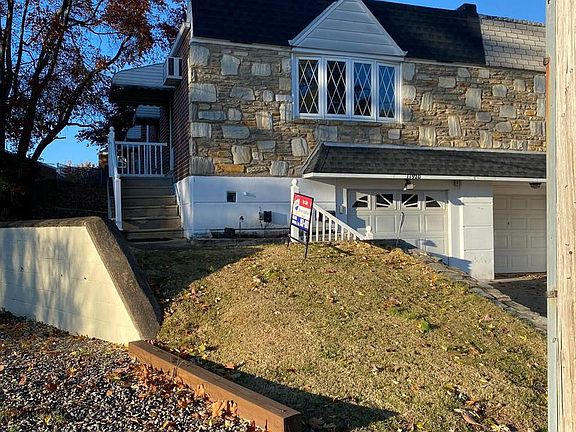 2nd image of 11920 Glenfield St