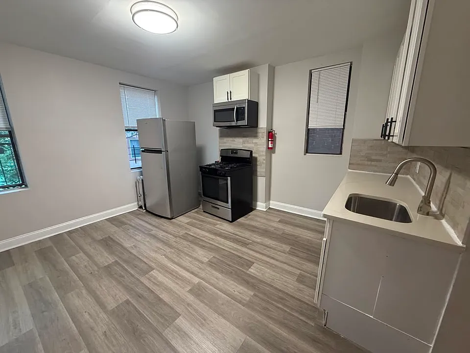 6308 Broadway #5B