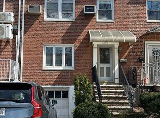 6909 197th St, Fresh Meadows, NY 11365