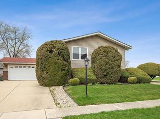 18800 Oakwood Ave, Country Club Hills, IL 60478