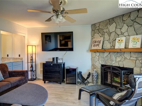 301 Pinnacle Inn Road #3313, Beech Mountain, NC 28604