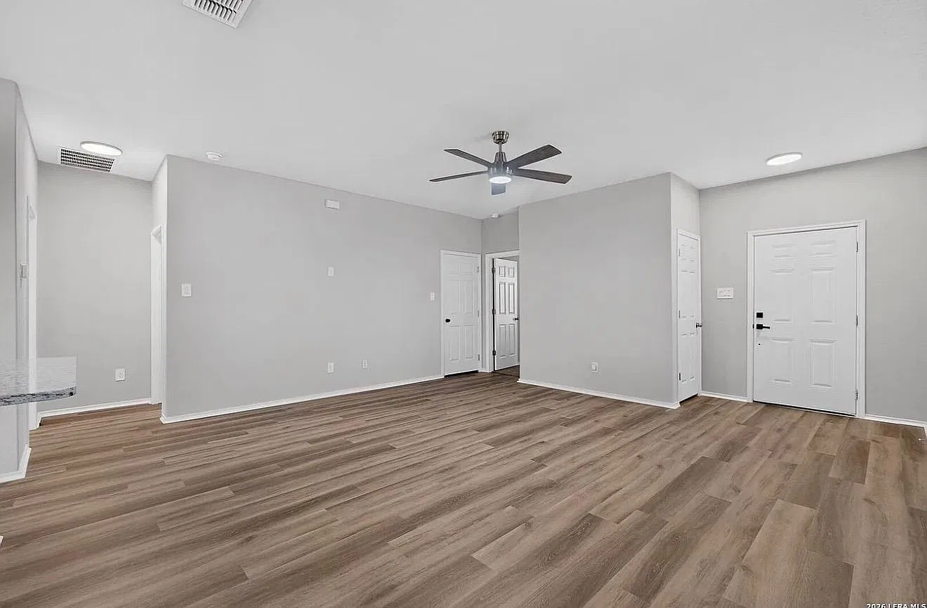7428 Capstone Rdg — Photo 4