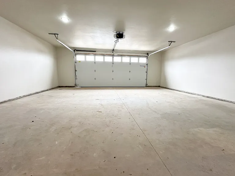525 Rustic Ridge Dr — Photo 16
