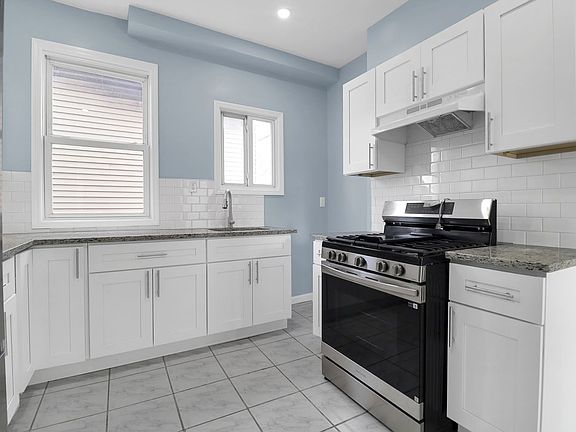 2nd image of 144 Montgomery Ave APT 2