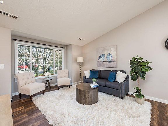 4th image of 1412 Meadowlawn Pl