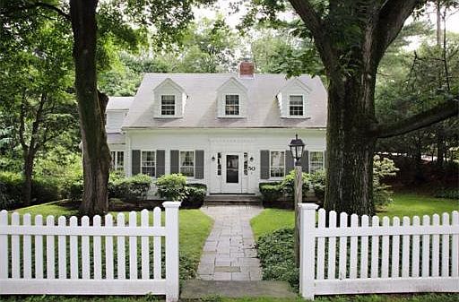 1st image of 50 Fairbanks Ave