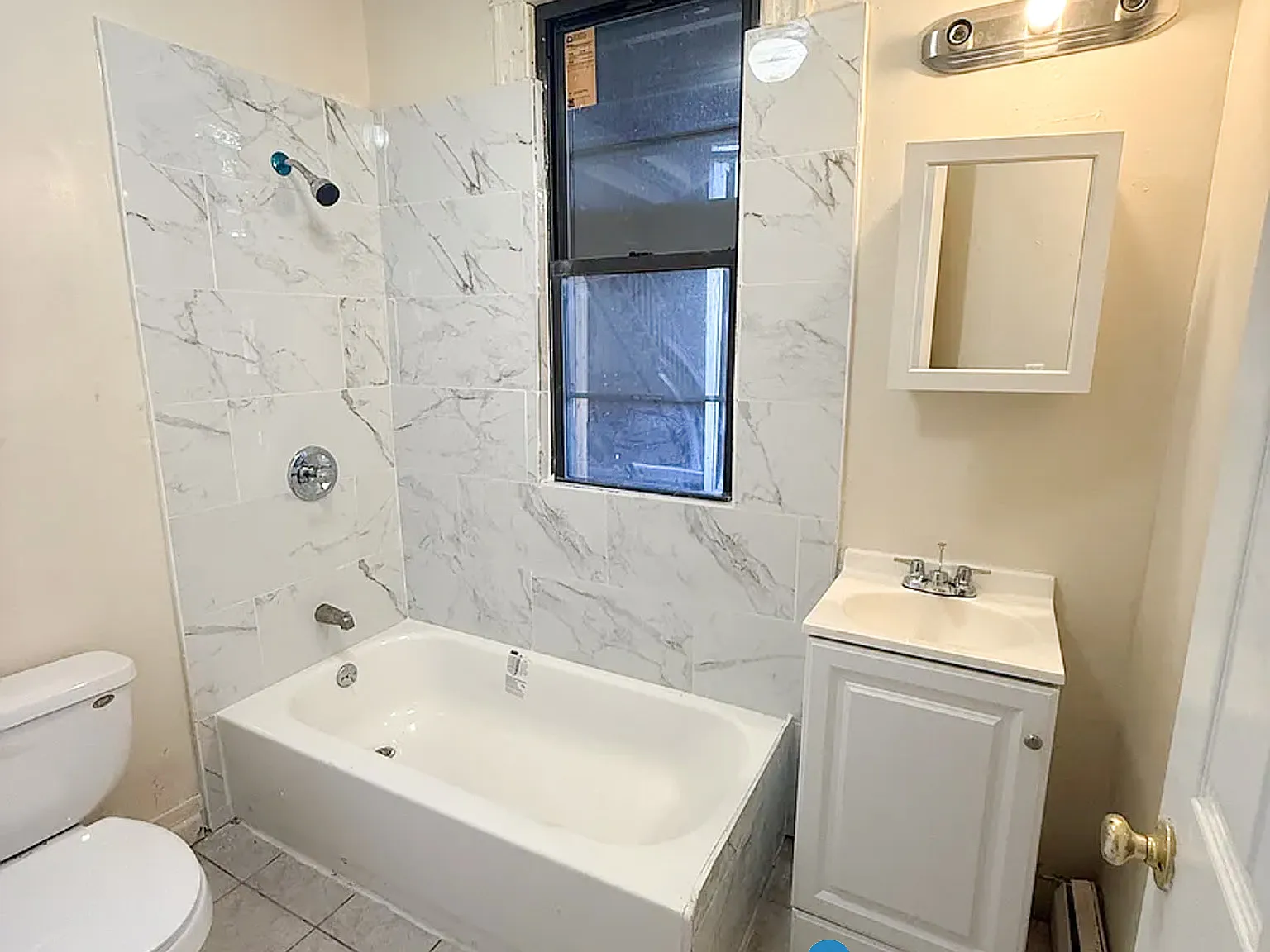 2 bed, 950 sqft, $1,450 — Photo 1
