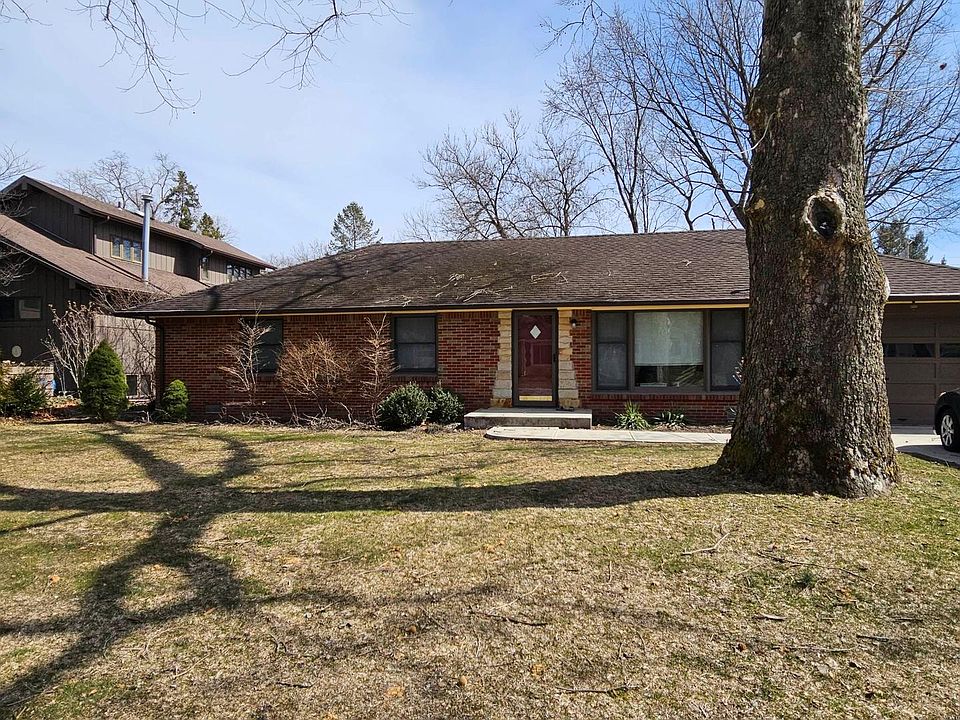 1st image of 12 Baker Dr