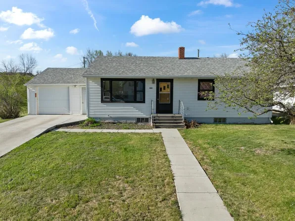 503 1st Ave W, Velva, ND 58790