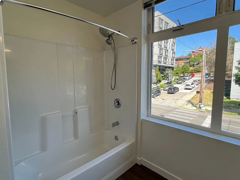 4801 Fauntleroy Apartments — Photo 42