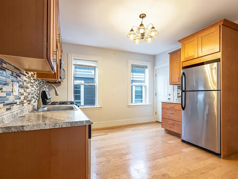 53 Saxton St #2 — Photo 5