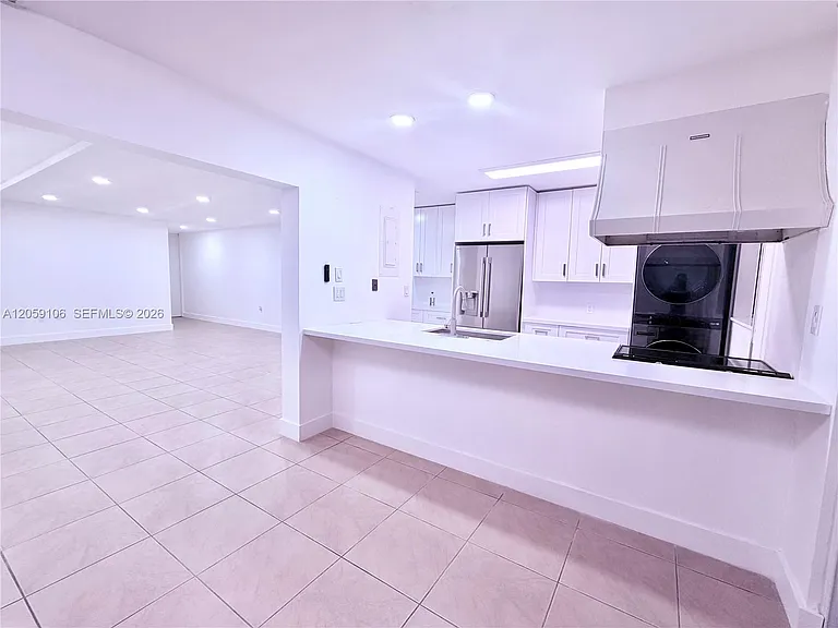 7011 Crown Gate Ct #0 — Photo 2