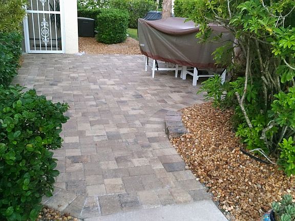 3rd image of 1117 Yosemite Dr