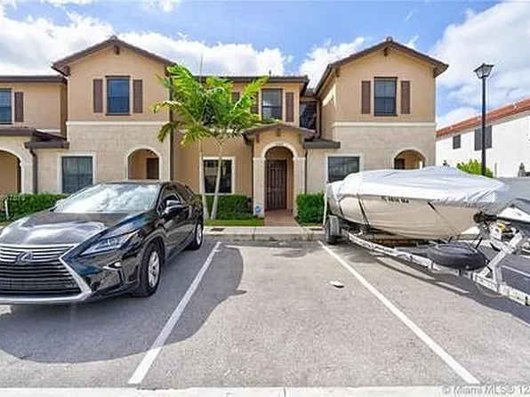 10494 W 33rd Way, Hialeah, FL 33018