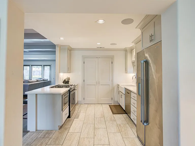 6688 Yosemite Ln — Photo 14