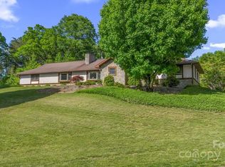 42 Grandview Ct, Franklin, NC 28734