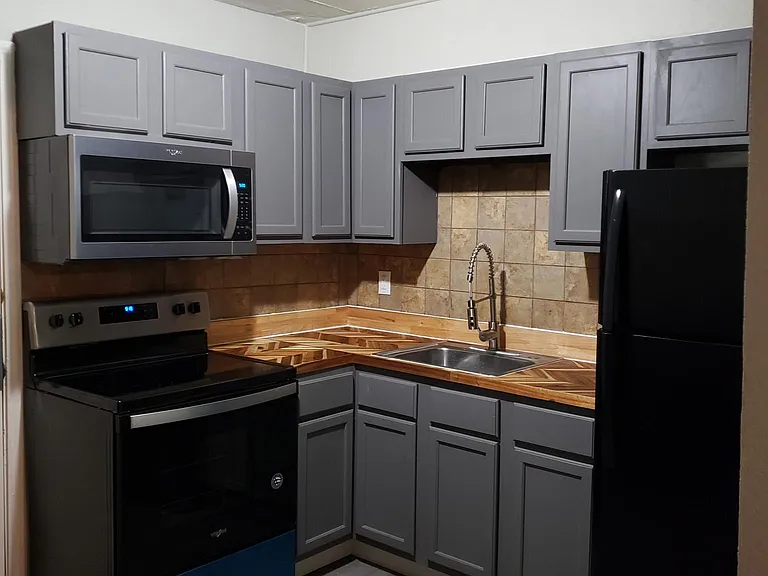 901 Sissom Rd #3 — Photo 1