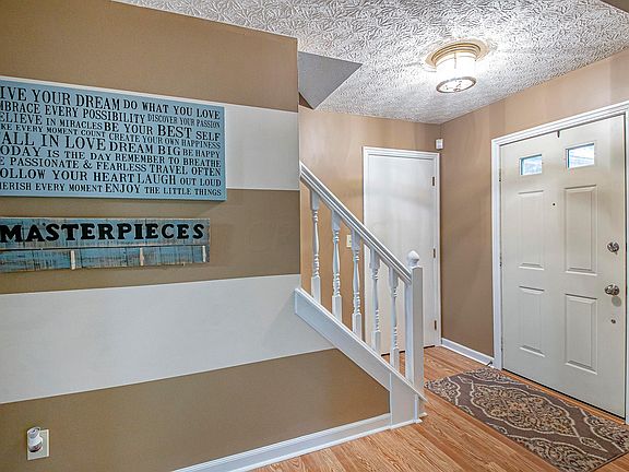 3rd image of 633 Ozem Gardner Way