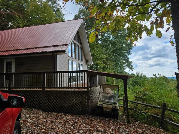 279 Fox Trot Dr SW, Meadows Of Dan, VA 24120