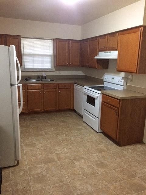 2nd image of 4620 Omer Pl