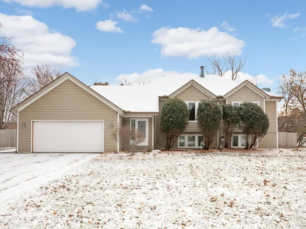 10805 35th Pl N, Plymouth, MN 55441