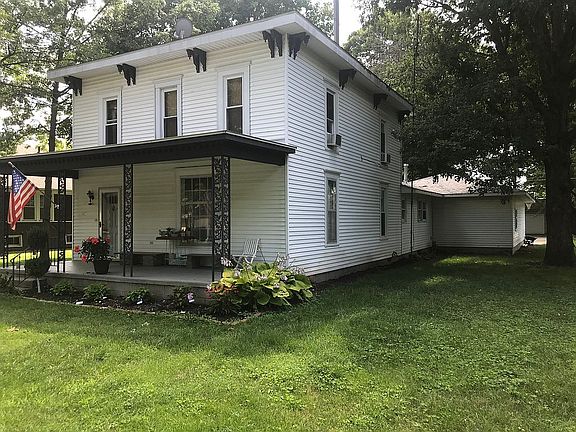 Northern front of home redon