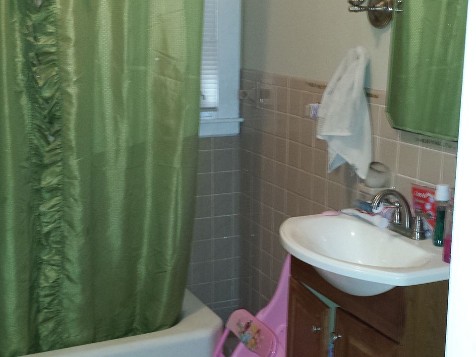 2nd image of 31 Franklin St