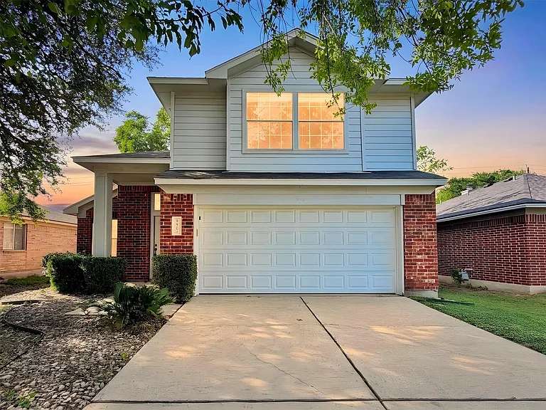 9802 Copper Creek Dr — Photo 1