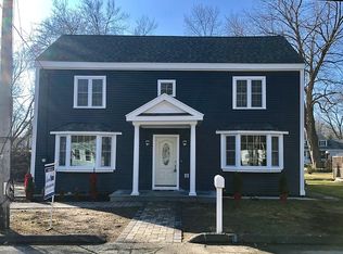 76 Magnolia St, Lowell, MA 01854