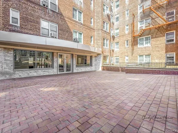 63-60 102nd St #C4, New York, NY 11374