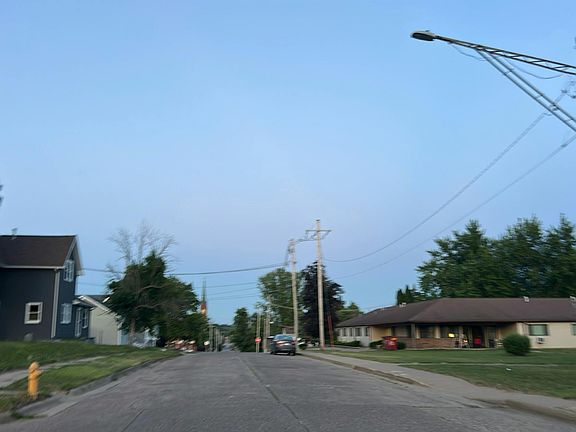 4th image of 314 25th Ave N