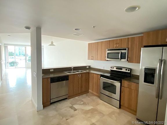 5th image of 6305 Indian Creek Dr APT 4G
