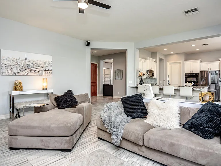 1230 E Canary Dr — Photo 22