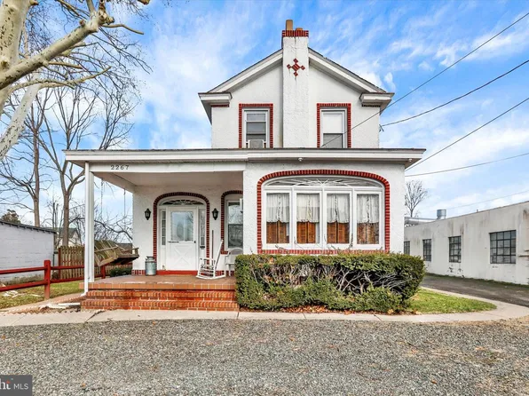 2267 E Farragut Ave, Bristol, PA 19007